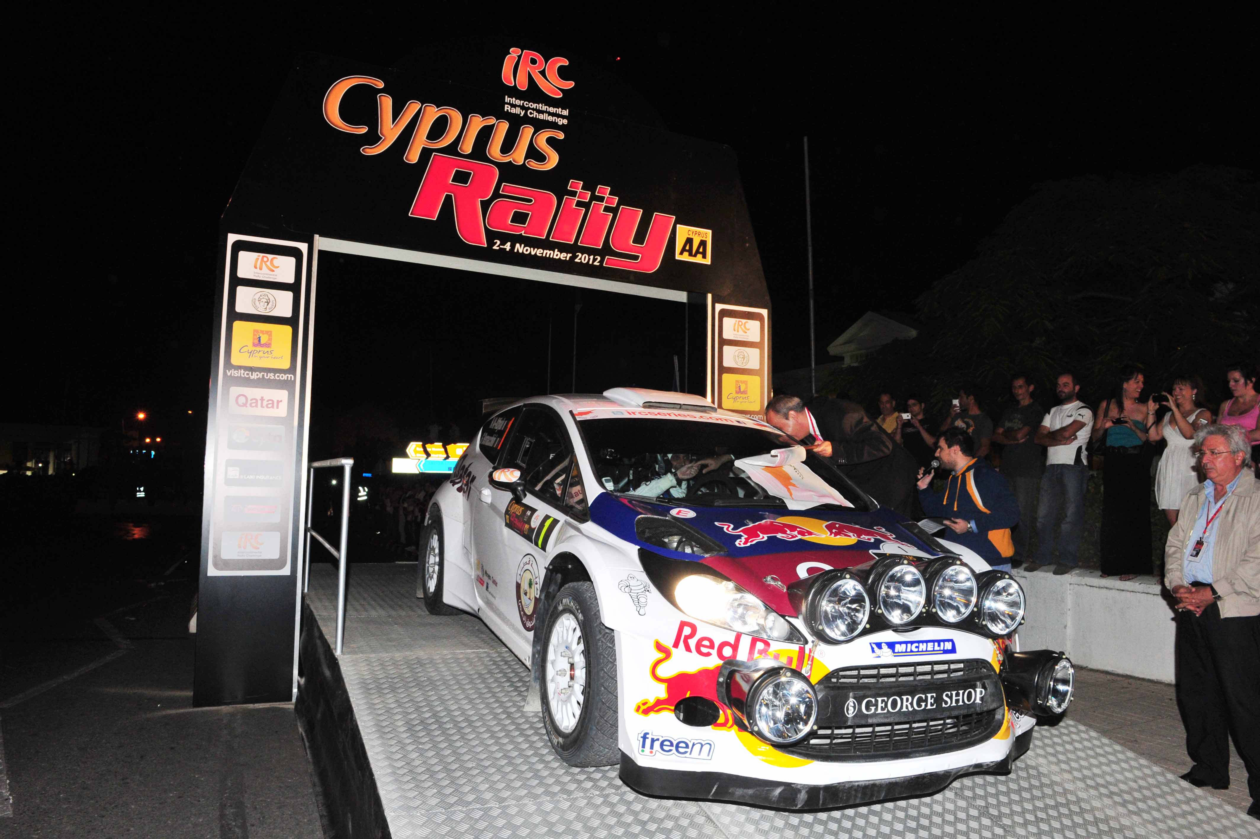 Rallye de Chypre 2012. Technicien de l'application de bâton sur